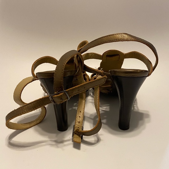 Michael Kors
Women's Strappy Leather Platform High-heel Sandals - Picture 6 of 9